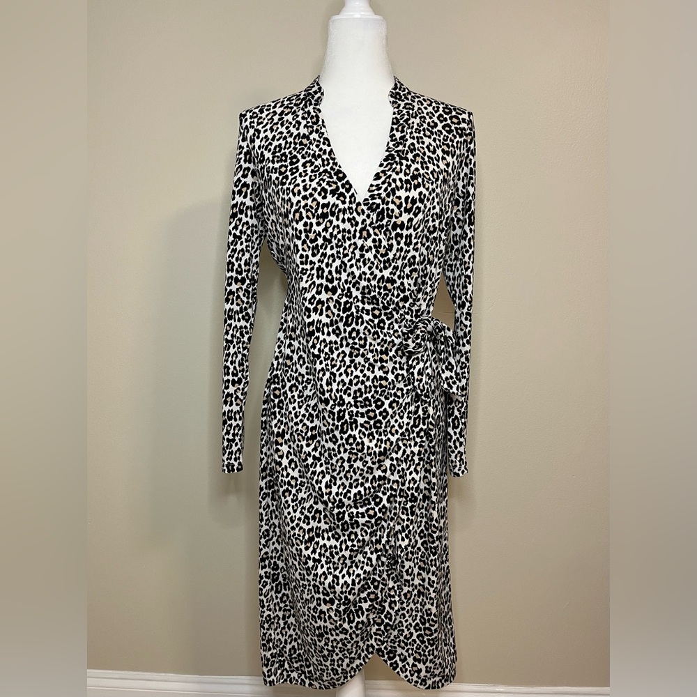 NWT Leota Cheetah Print Midi Wrap Dress